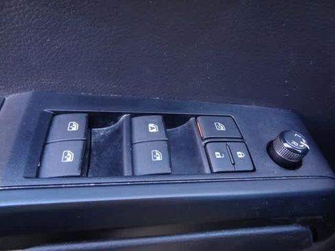 Used 2023 Toyota Tacoma SR image 13