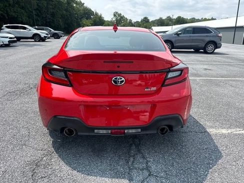 Used 2025 Toyota GR86 Premium w/ Performance Package RWD image 4