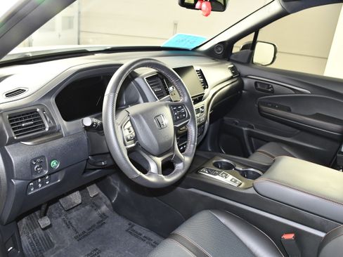 Used 2024 Honda Ridgeline TrailSport image 2