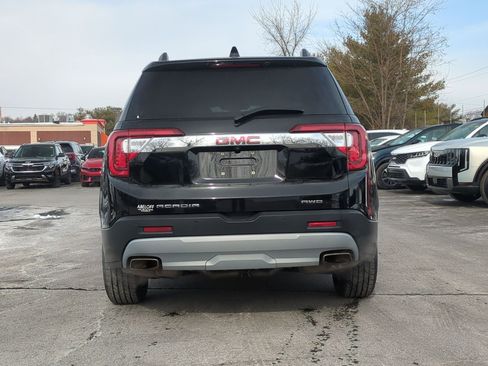 Used 2023 GMC Acadia SLT w/ LPO, Floor Liner Package image 6
