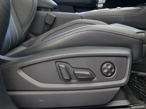 Certified 2025 Audi Q5 2.0T Premium Plus w/ Premium Plus Package image 17