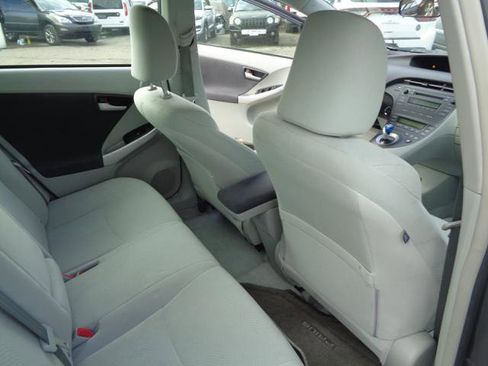 Used 2011 Toyota Prius Two image 21