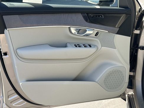 New 2026 Volvo XC90 B6 Ultra w/ Lounge Package image 11