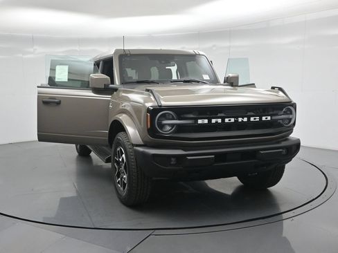 New 2026 Ford Bronco Outer Banks AWD/4WD image 27