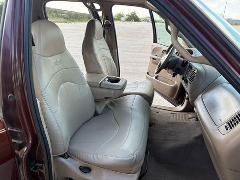 Used 2001 Ford F150 Lariat AWD/4WD image 34