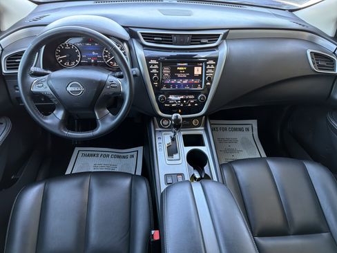 Used 2023 Nissan Murano SV image 10