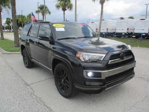 Used 2019 Toyota 4Runner Limited AWD/4WD image 1
