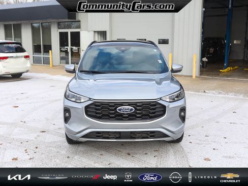 Used 2023 Ford Escape ST-Line Select w/ Tech Pack #2 image 10