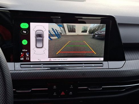 Used 2024 Volkswagen Golf R image 18