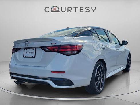 New 2025 Nissan Sentra SR image 4
