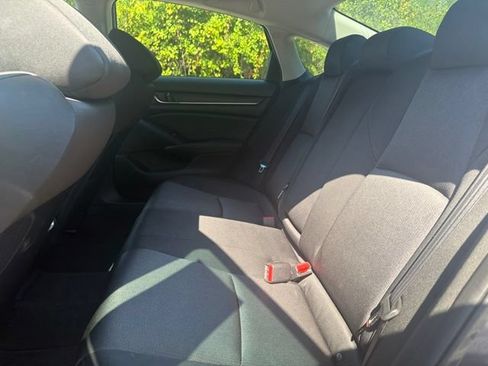 Used 2019 Honda Accord LX image 19