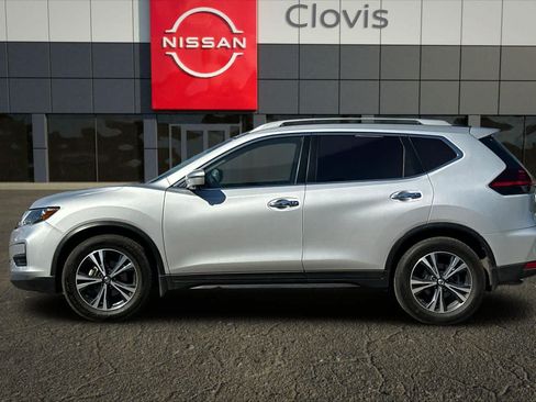 Used 2020 Nissan Rogue SV w/ Premium Package FWD image 6