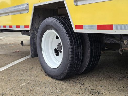 Used 2024 Ford E-350 and Econoline 350 Super Duty w/ Driver's Safety Package image 17