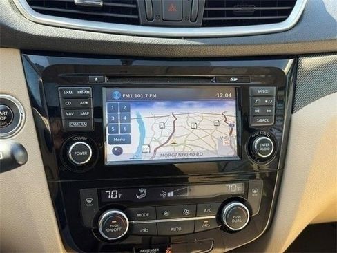 Used 2015 Nissan Rogue SL w/ SL Premium Package image 25