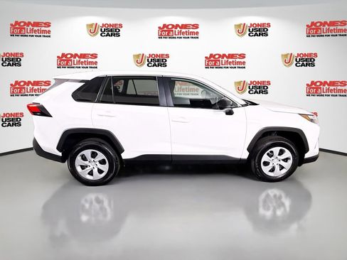 Certified 2025 Toyota RAV4 LE AWD/4WD image 16