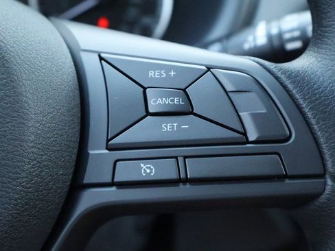 New 2025 Nissan Kicks Play S image 11