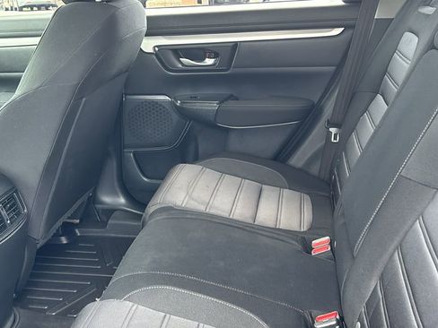 Used 2017 Honda CR-V LX image 28