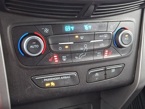 Used 2018 Ford Escape SE w/ SE Sync 3 Package image 15