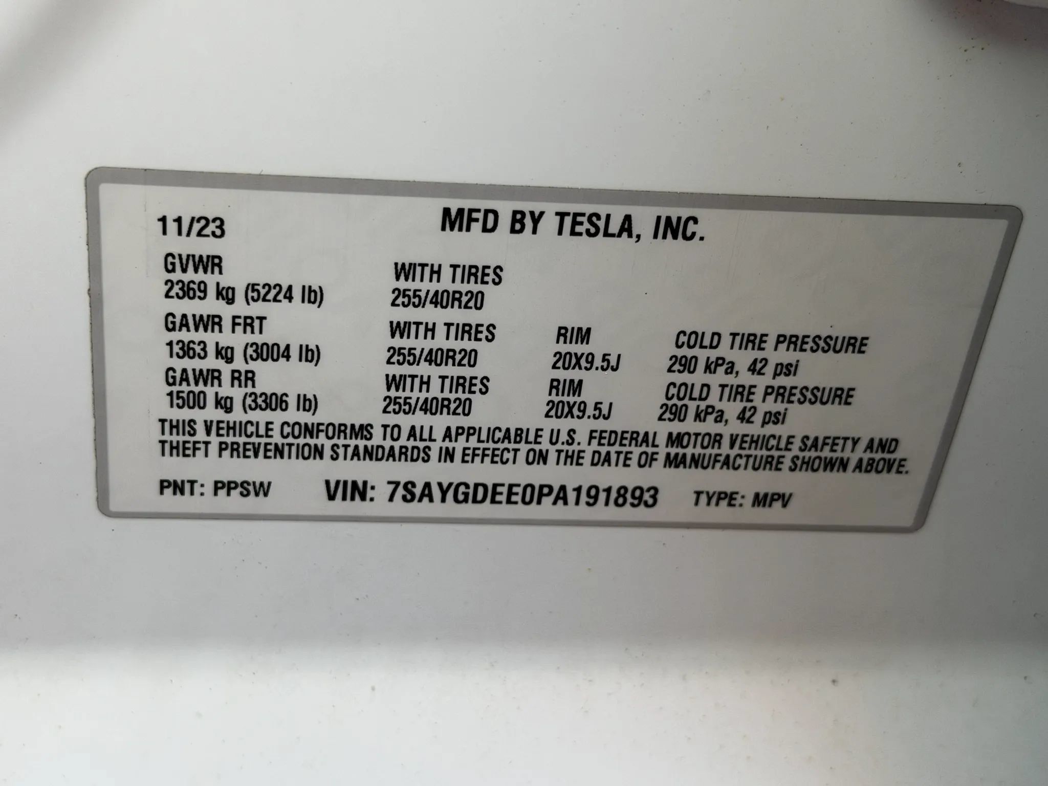 Used 2023 Tesla Model Y Long Range AWD/4WD image 32