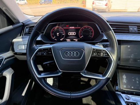 Used 2021 Audi e-tron Premium Plus w/ Premium Plus Package image 13