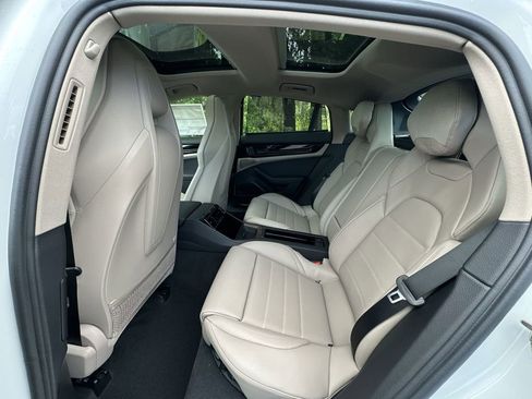 New 2025 Porsche Panamera image 27