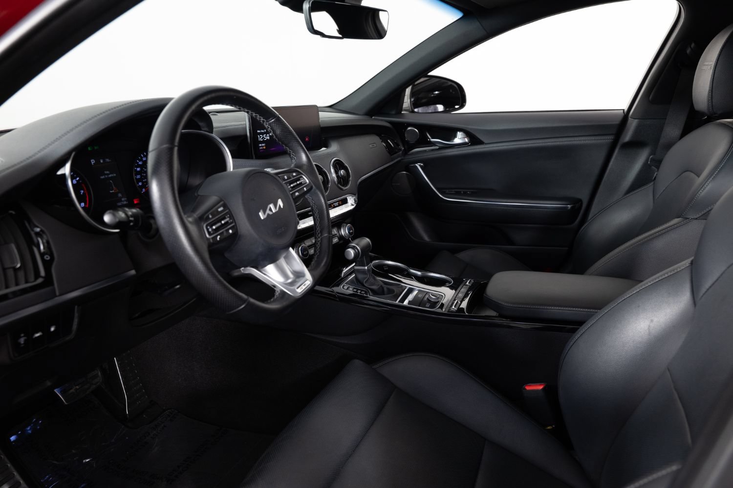 Used 2023 Kia Stinger GT-Line w/ Sun & Sound Package RWD image 13