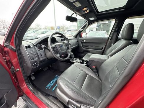 Used 2011 Ford Escape Limited w/ 301A Rapid Spec Order Code FWD image 10