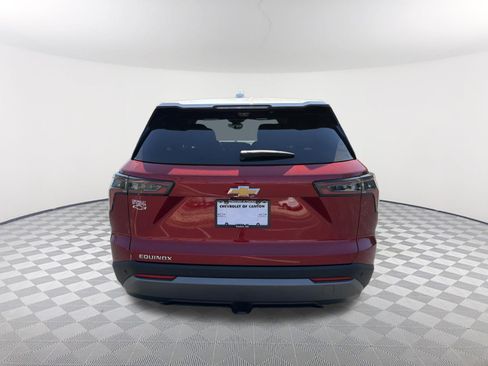 Used 2026 Chevrolet Equinox LT w/ Safety and Technology Package FWD image 6