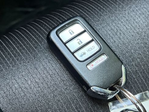 Used 2018 Honda Accord Sport image 24