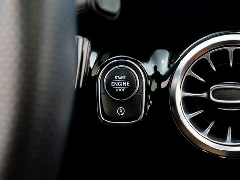 Used 2023 Mercedes-Benz GLA 45 AMG 4MATIC image 18