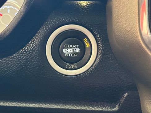 Used 2019 RAM 3500 Laramie image 25