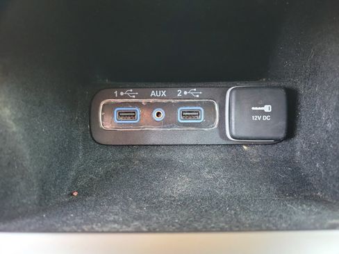 Used 2019 Jeep Grand Cherokee Limited AWD/4WD image 21
