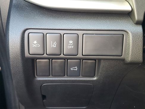 New 2024 Mitsubishi Eclipse Cross SE image 21