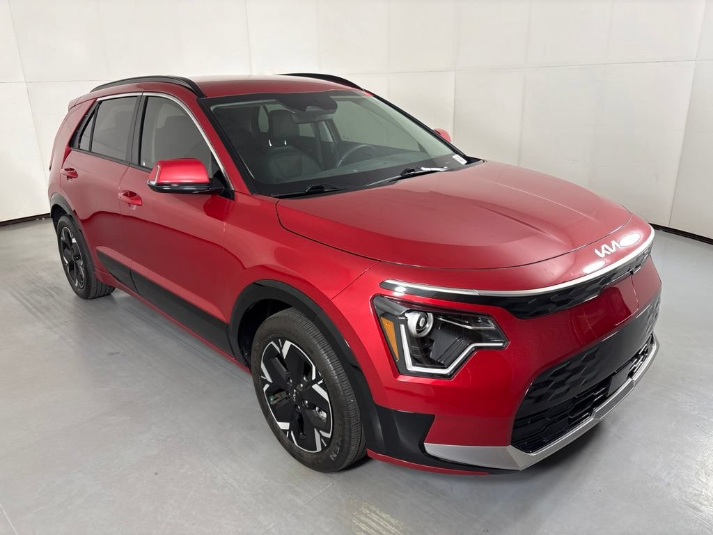 Used 2023 Kia Niro Wind FWD image 2
