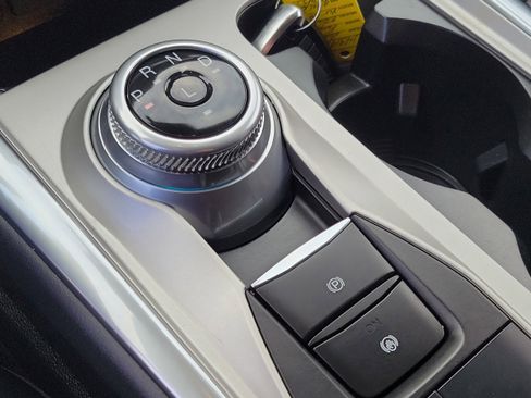 Used 2023 Ford Explorer XLT w/ Equipment Group 202A image 32