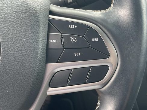 Used 2021 Jeep Cherokee Latitude Lux 80th Anniv w/ Quick Order Package 26U 80TH FWD image 39