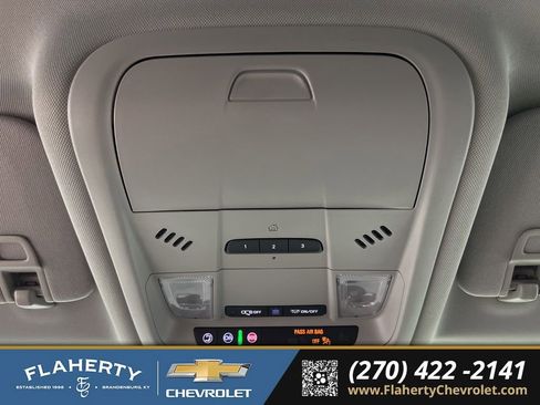 Used 2024 GMC Terrain SLT AWD/4WD image 34
