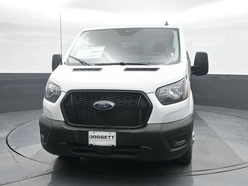 Used 2024 Ford Transit 150 Low Roof AWD image 5
