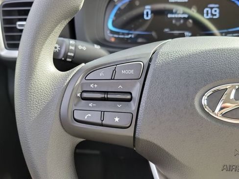 New 2026 Hyundai Venue SE image 5