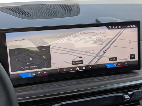 New 2026 BMW X5 xDrive50e image 25