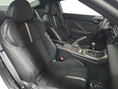 Used 2025 Toyota GR86 Premium w/ Performance Package RWD image 14