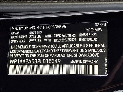 Used 2023 Porsche Macan image 28