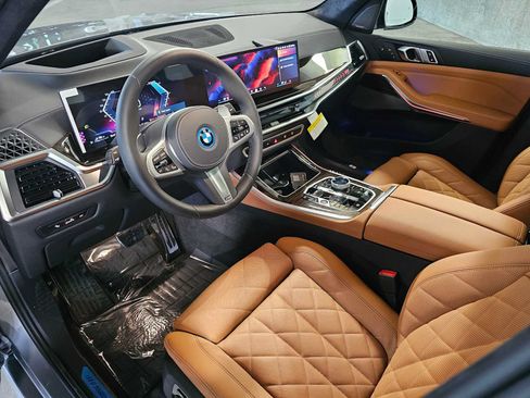 New 2026 BMW X5 xDrive50e w/ Executive Package AWD/4WD image 2