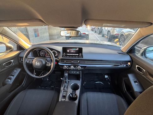 Used 2025 Honda Civic LX image 31