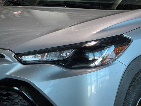 Used 2025 Toyota Corolla Cross AWD Hybrid image 5