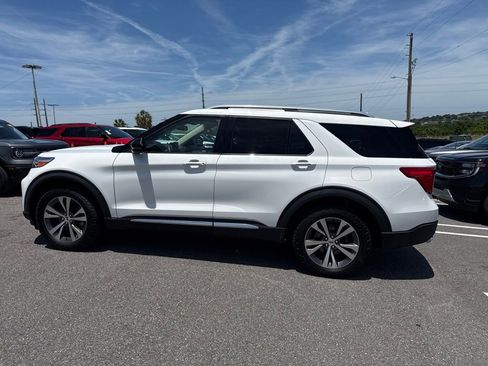 Used 2020 Ford Explorer Platinum w/ Premium Technology Package AWD/4WD image 4