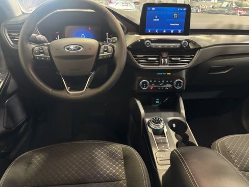 Used 2023 Ford Escape Active image 2