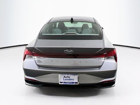 Used 2023 Hyundai Elantra SEL FWD image 6