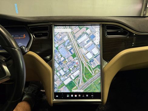 Used 2013 Tesla Model S RWD image 13