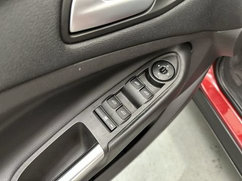 Used 2018 Ford Escape SE w/ SE Sport Appearance Package AWD/4WD image 18